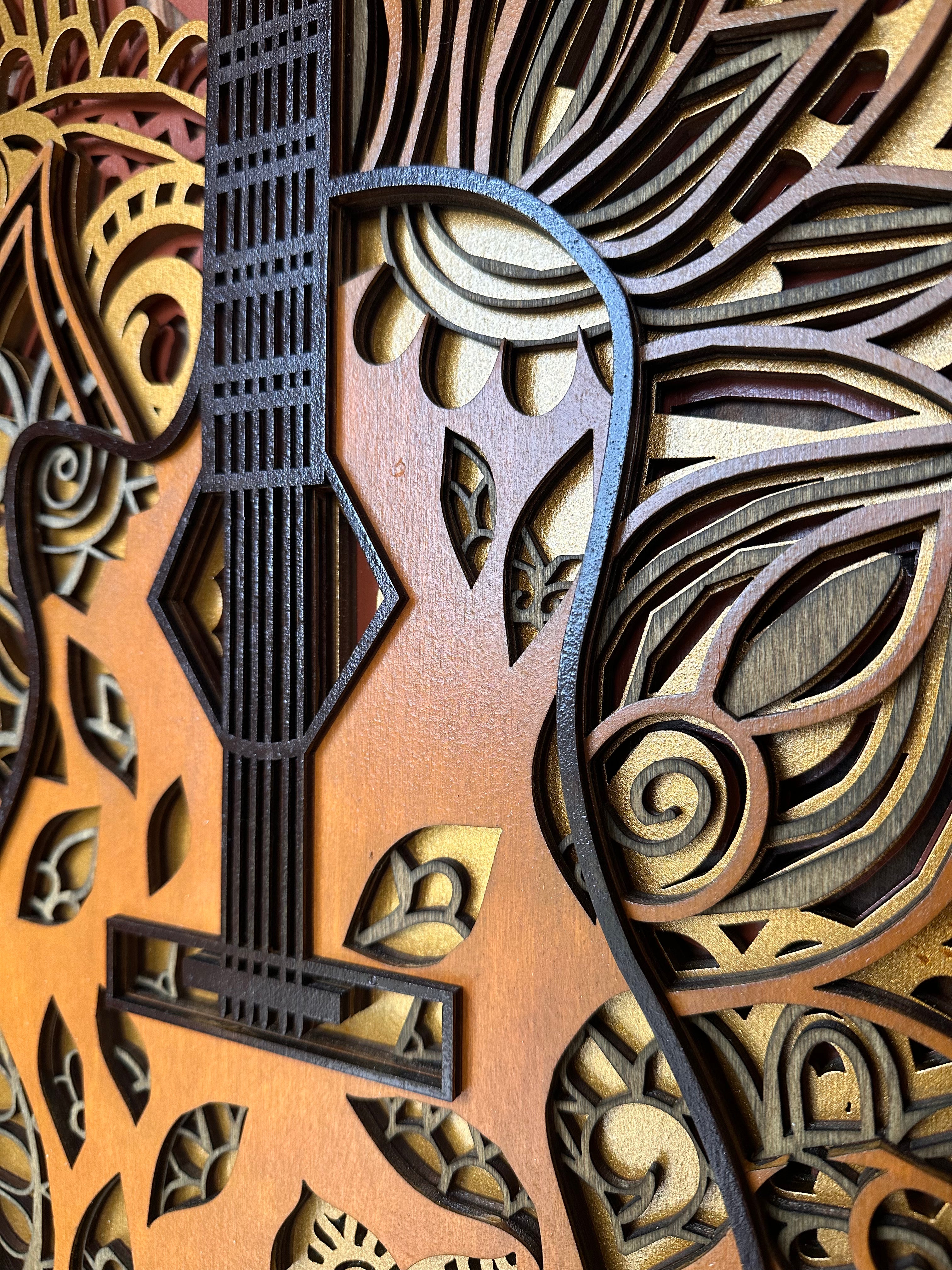 3D Holzkunst Wandbild „Gitarre“ – 7-lagiges Unikat mit Echtholz & Edel-Finishes