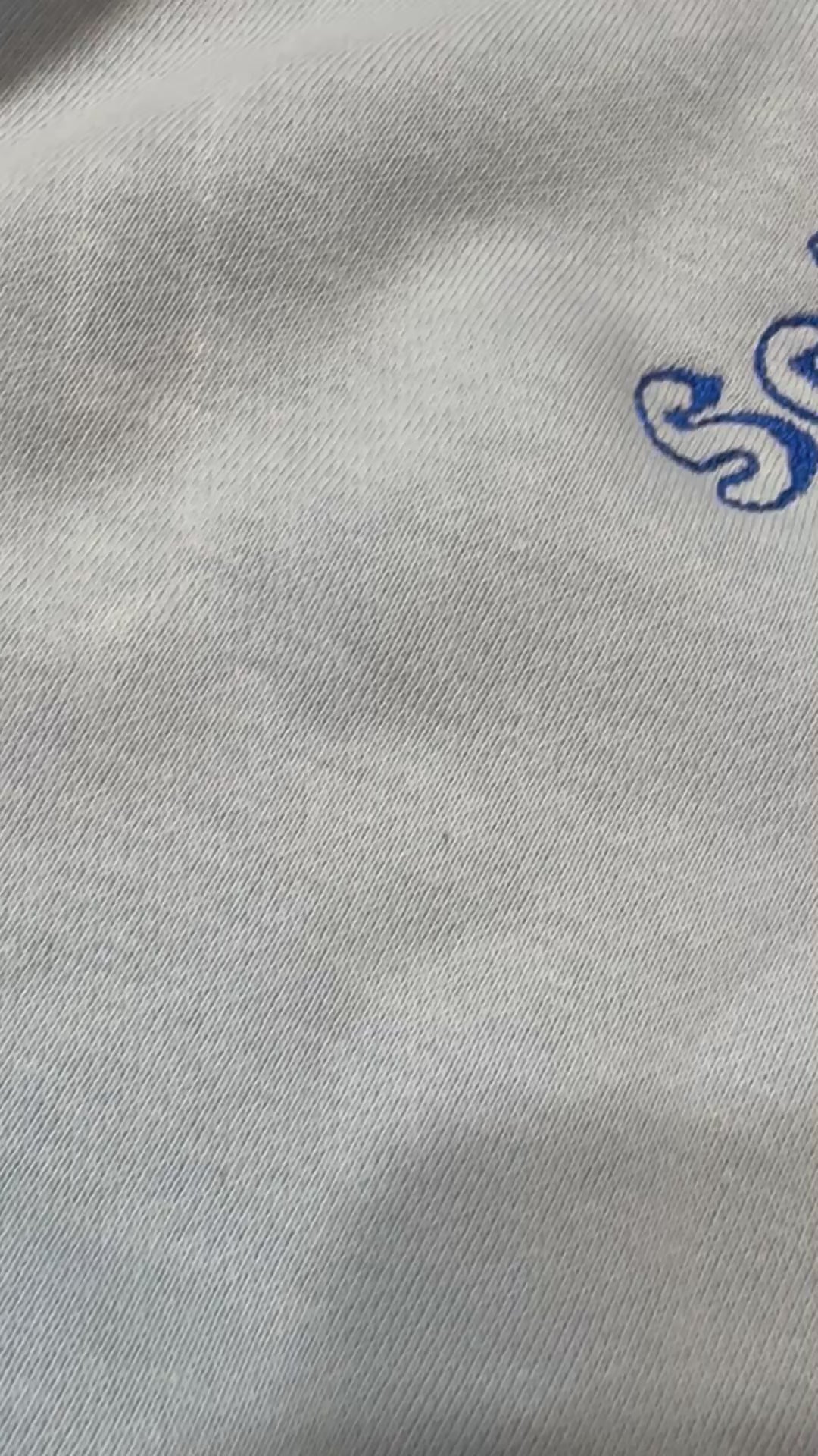 Schlabberschnute Hoodie „on Tour“ – Hellblau | Einzelstück